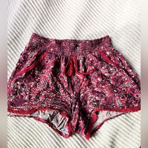 Knox Rose Flowy Floral Shorts